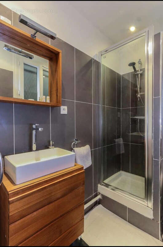 Appartement à PARIS-10E