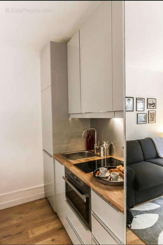 Appartement à PARIS-10E