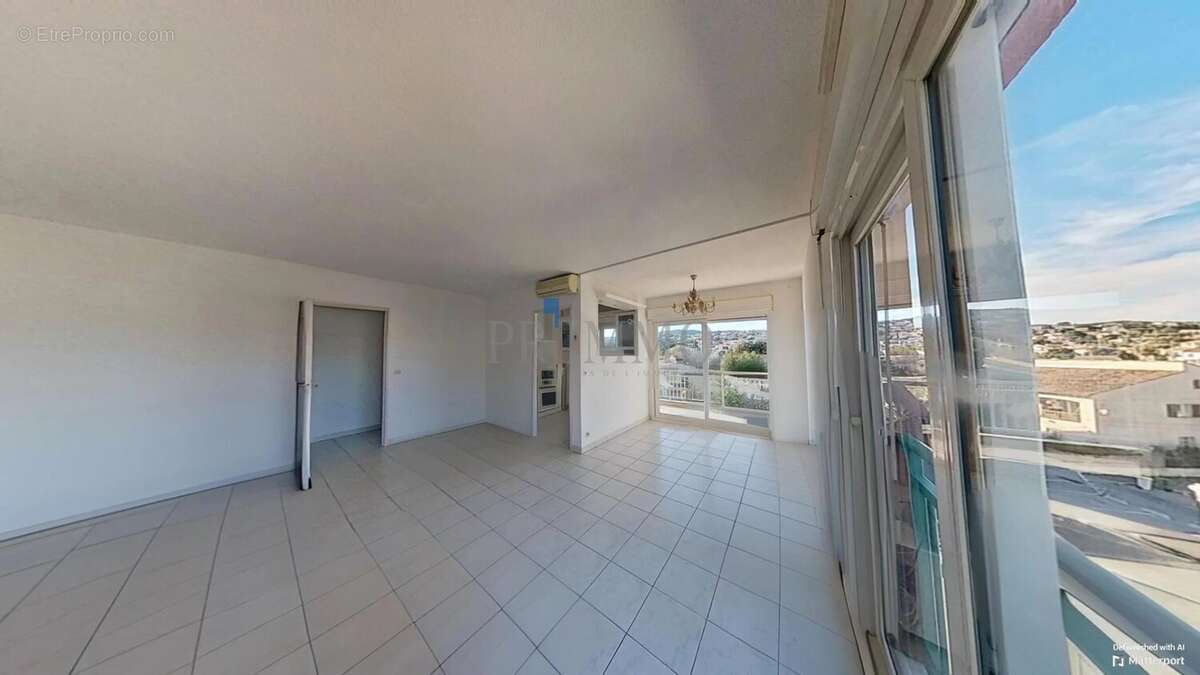 Appartement à FREJUS