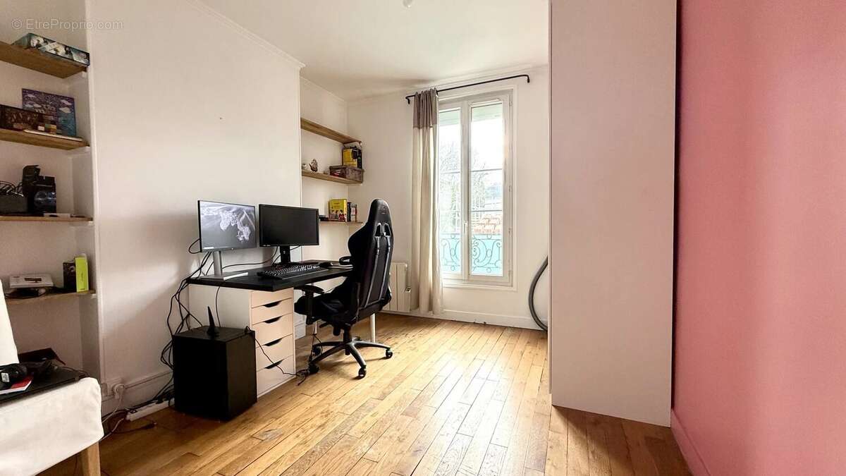 Appartement à LE RAINCY