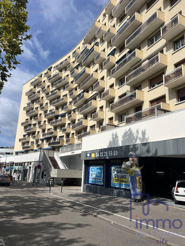 Appartement à SAINT-ETIENNE