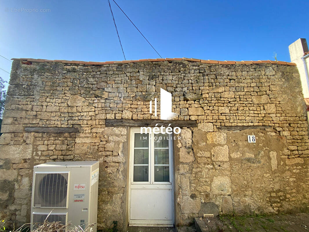 Maison à SAINT-AUBIN-LA-PLAINE