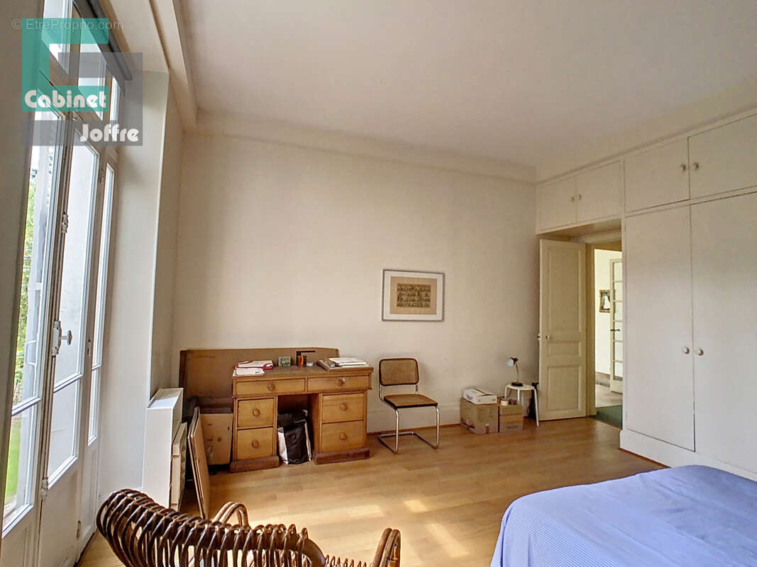 Appartement à FONTAINEBLEAU