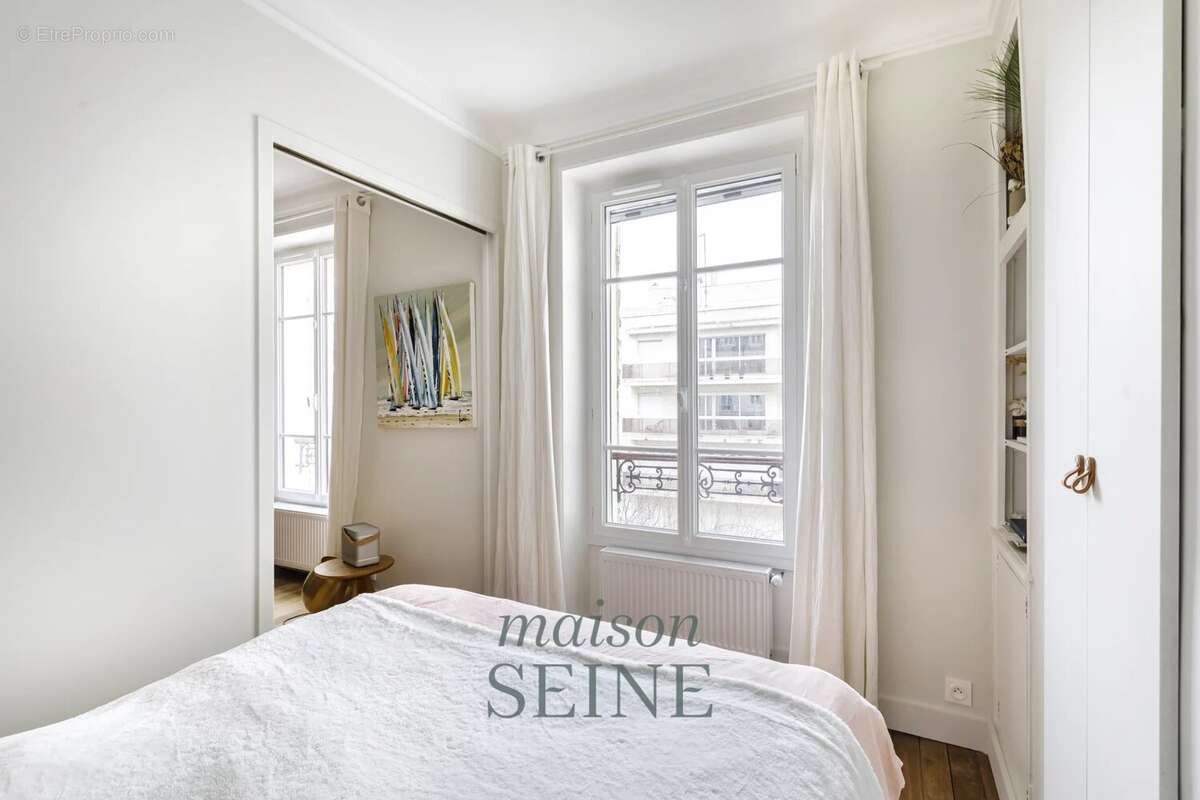 Appartement à NEUILLY-SUR-SEINE