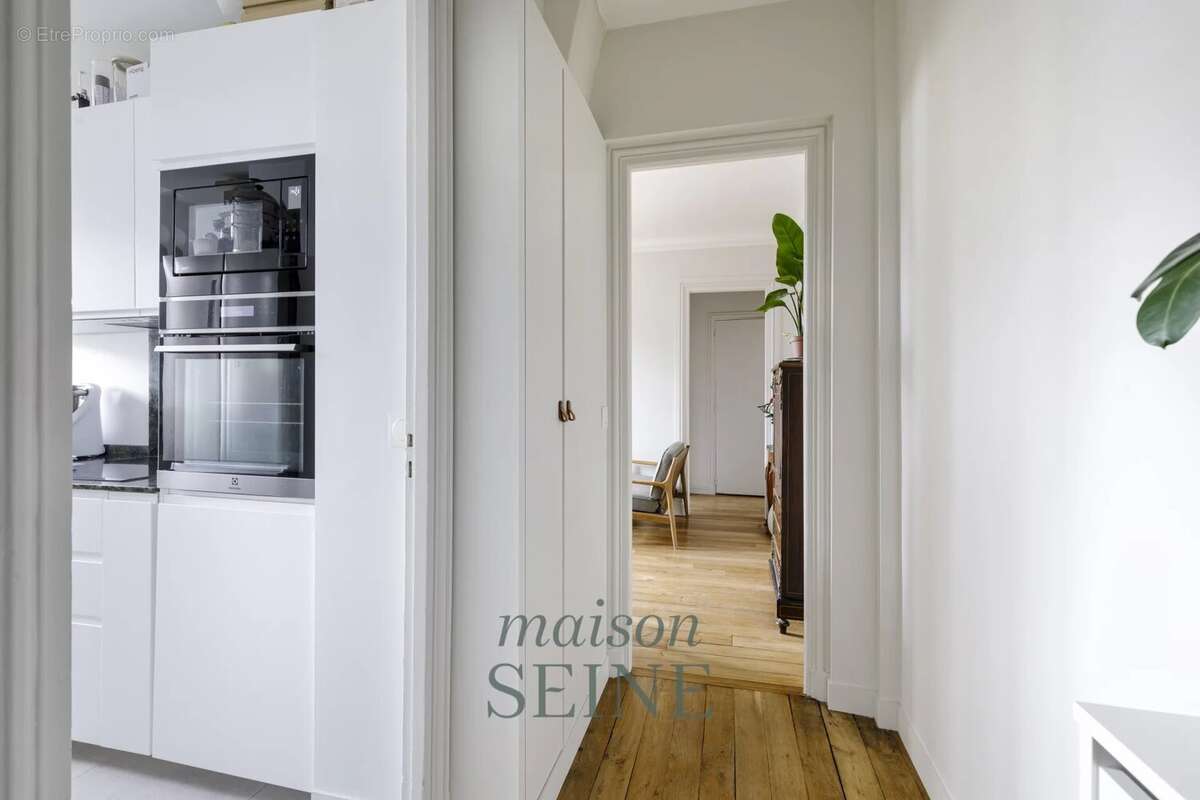 Appartement à NEUILLY-SUR-SEINE