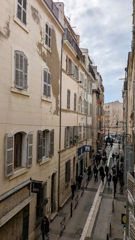 Appartement à MARSEILLE-2E