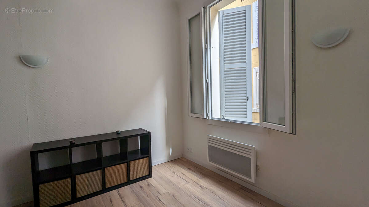 Appartement à MARSEILLE-2E