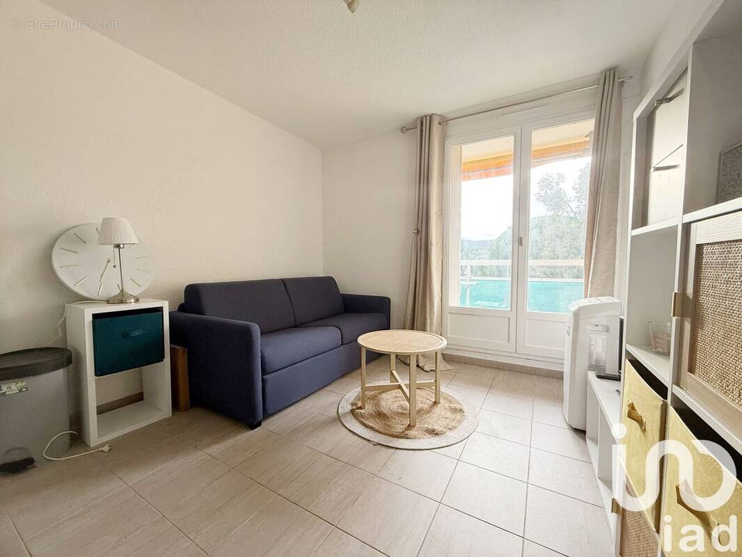 Photo 1 - Appartement à BORMES-LES-MIMOSAS