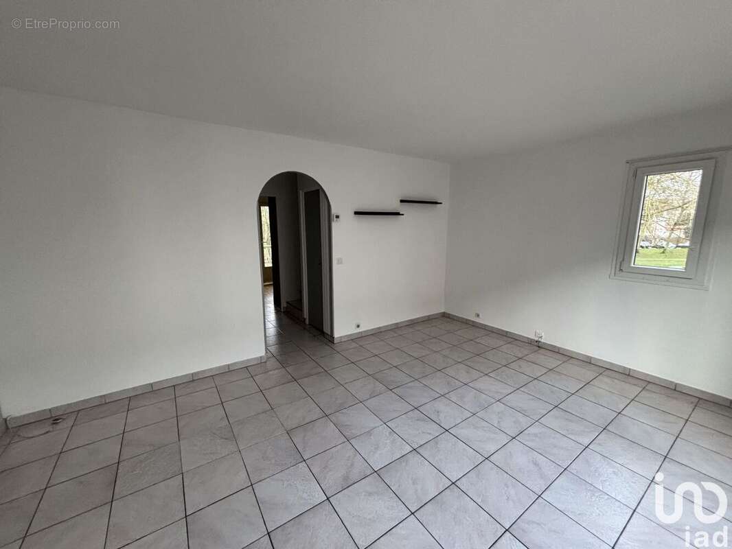 Photo 8 - Appartement à OZOIR-LA-FERRIERE