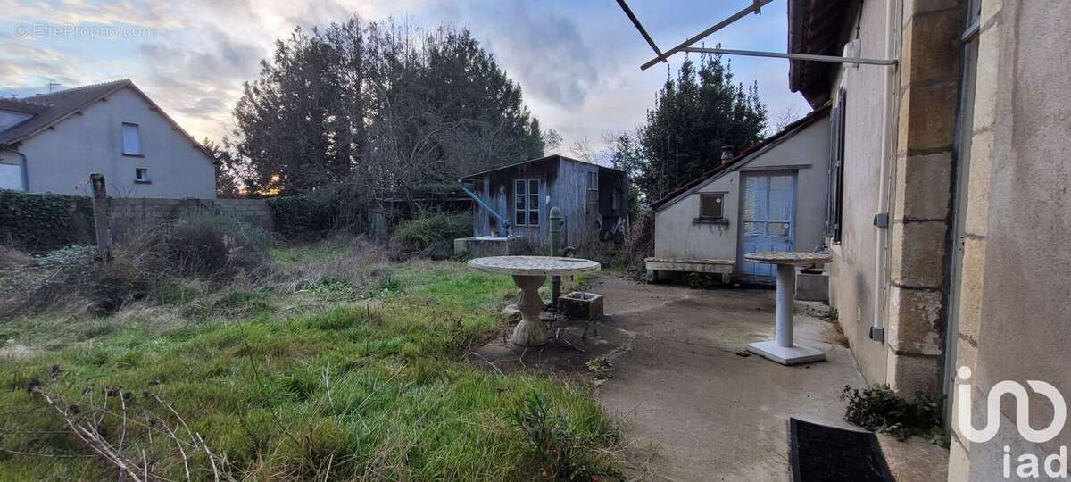 Photo 5 - Maison à SAINT-PIERRE-LES-ETIEUX