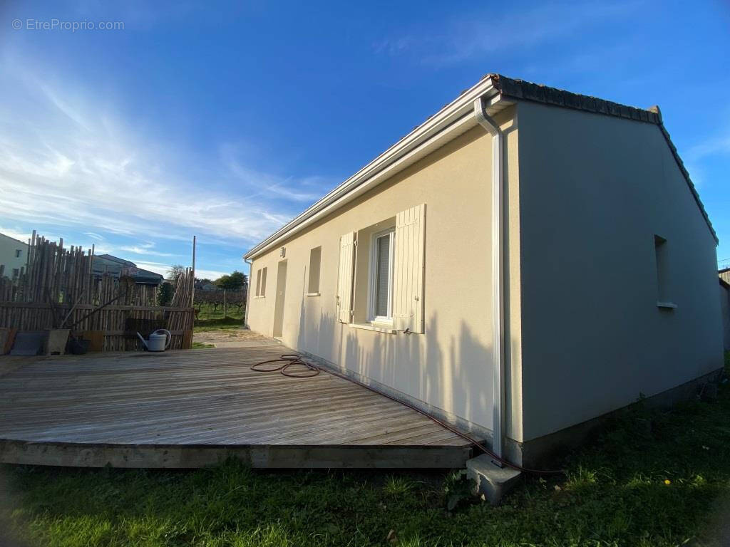 Maison à TAURIAC