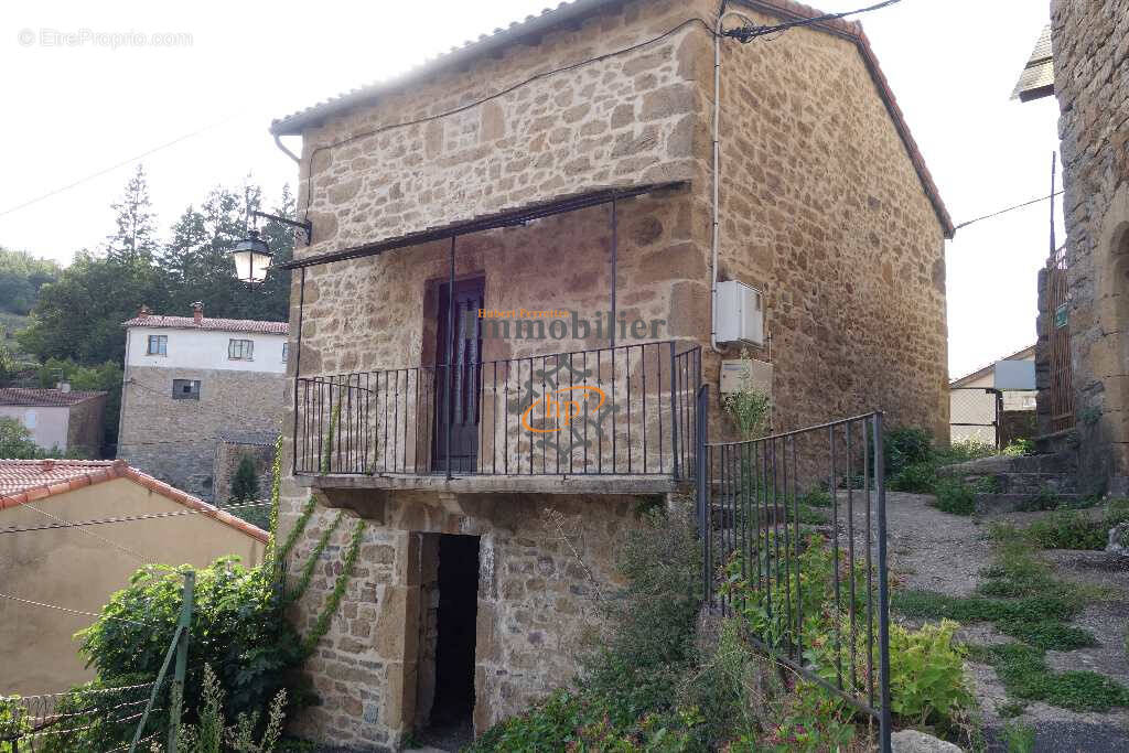 Maison à SAINT-ROME-DE-CERNON