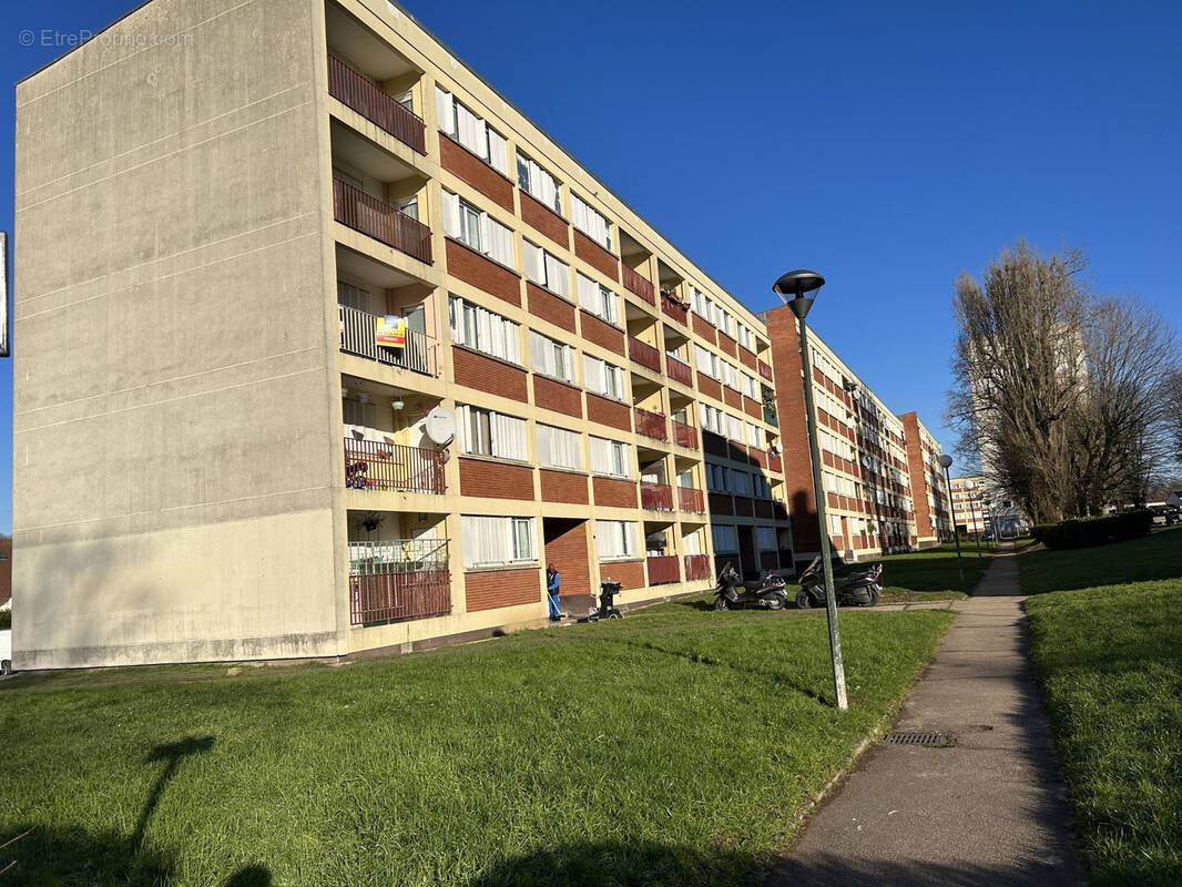 Appartement à VILLIERS-LE-BEL