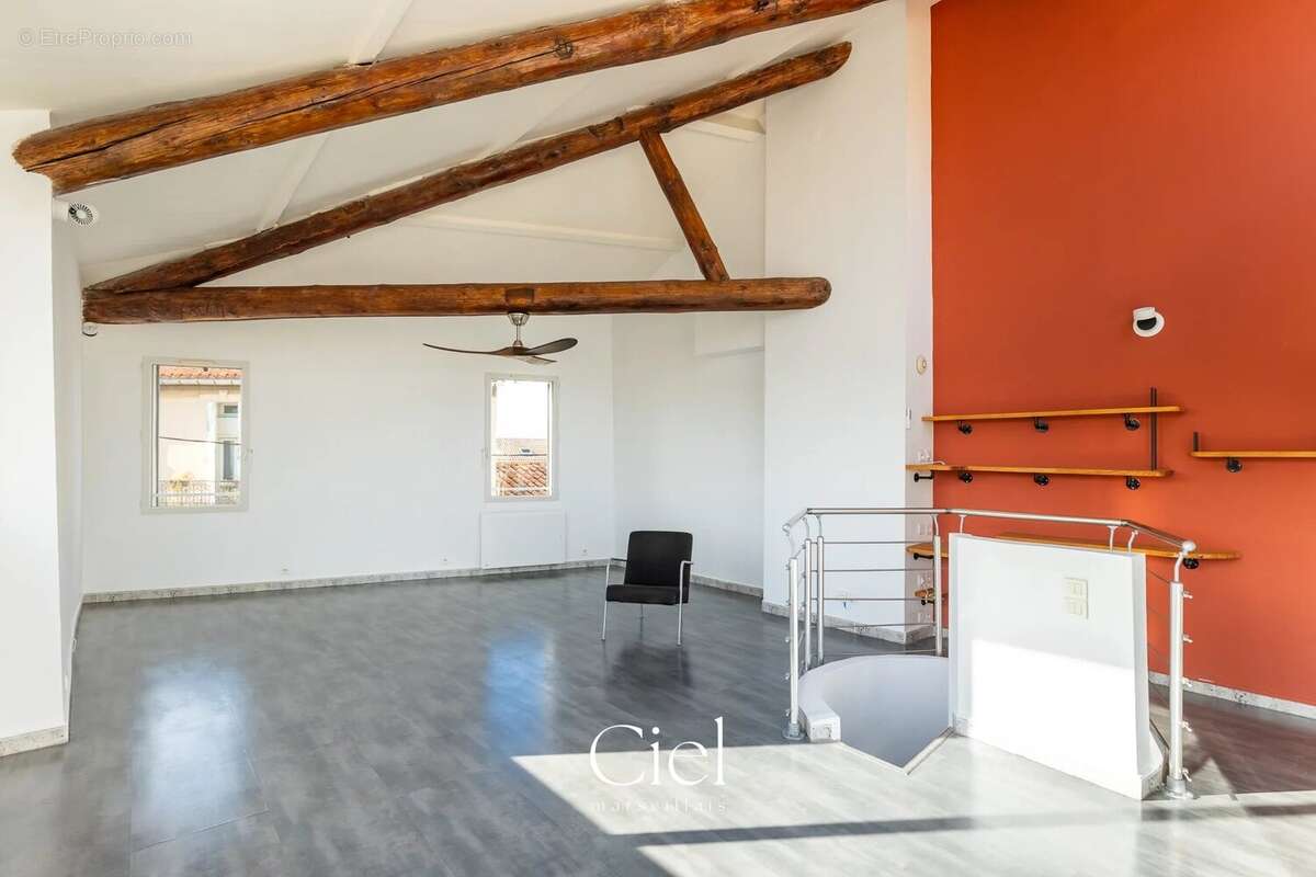 Appartement à MARSEILLE-7E