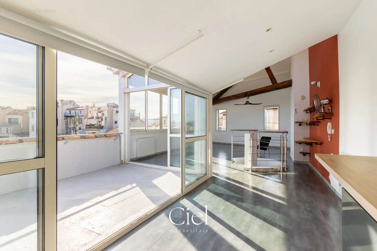 Appartement à MARSEILLE-7E