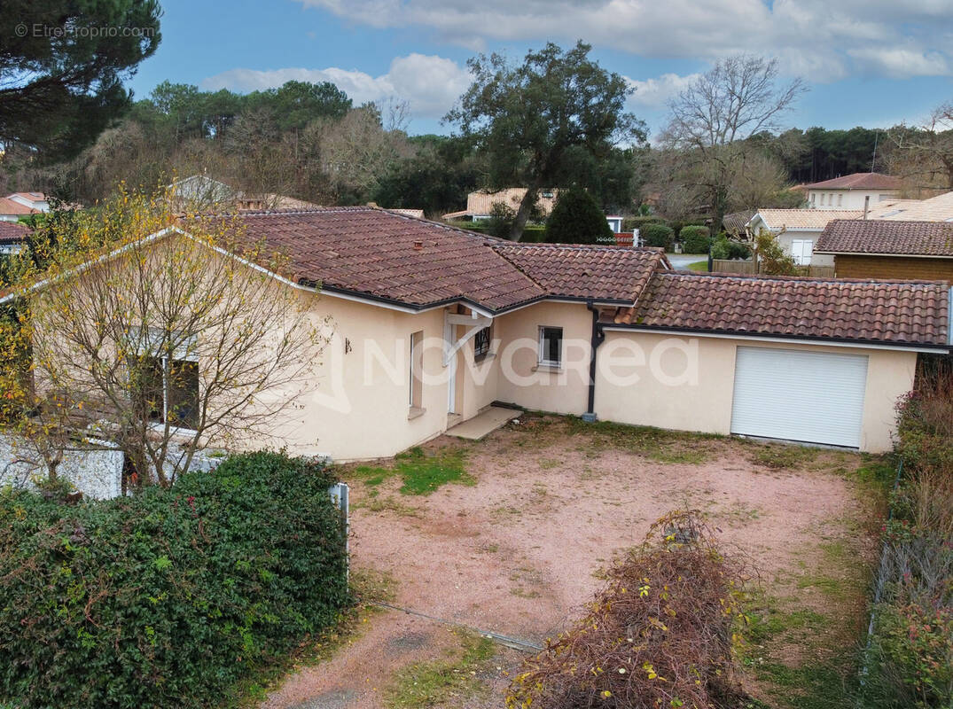 Maison à TOSSE