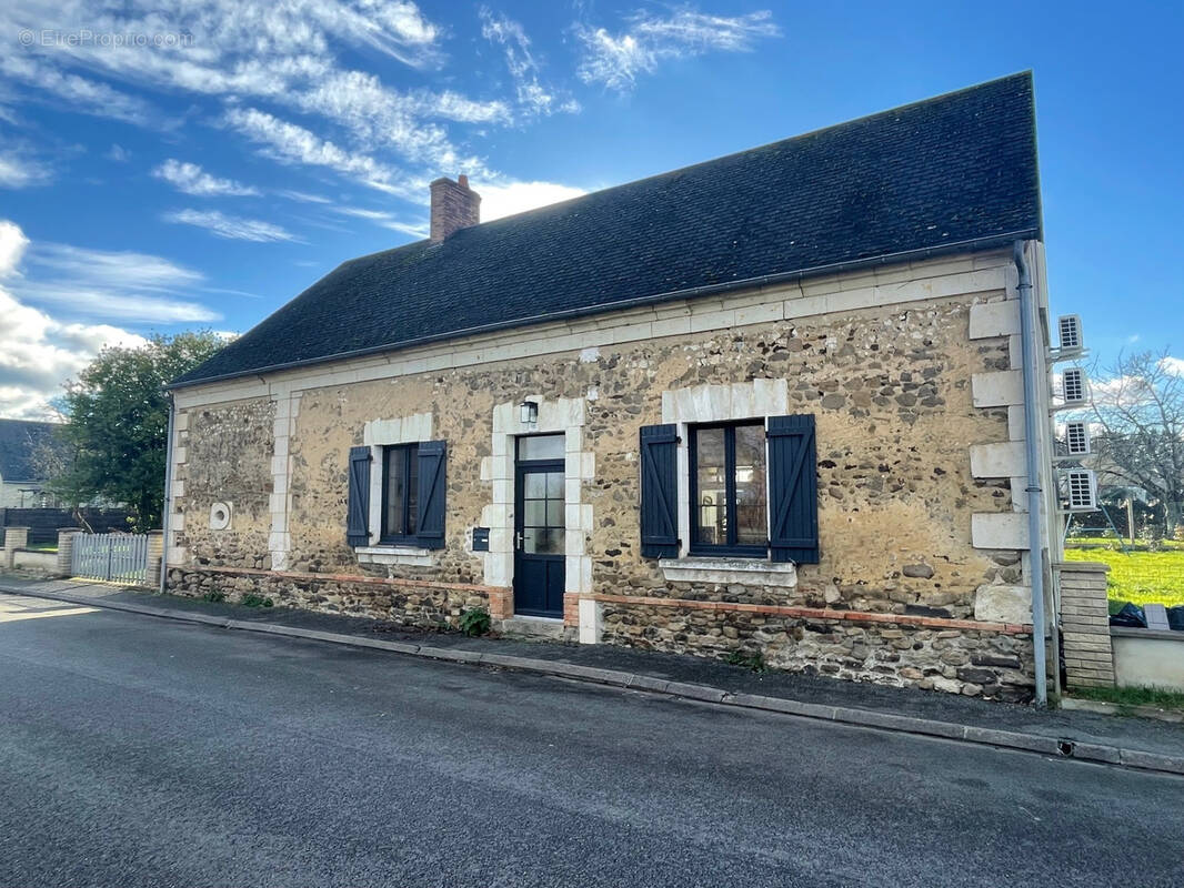 Maison à COULONGE