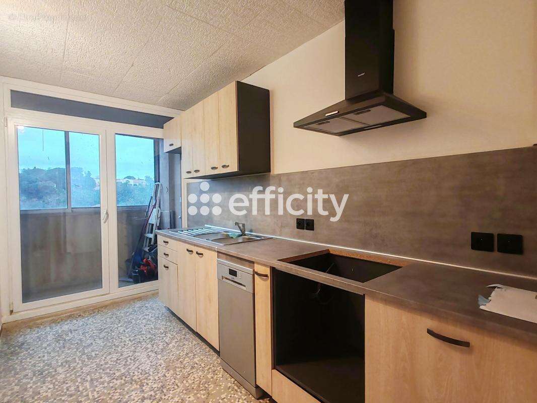 Appartement à MARSEILLE-15E