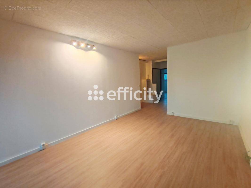 Appartement à MARSEILLE-15E