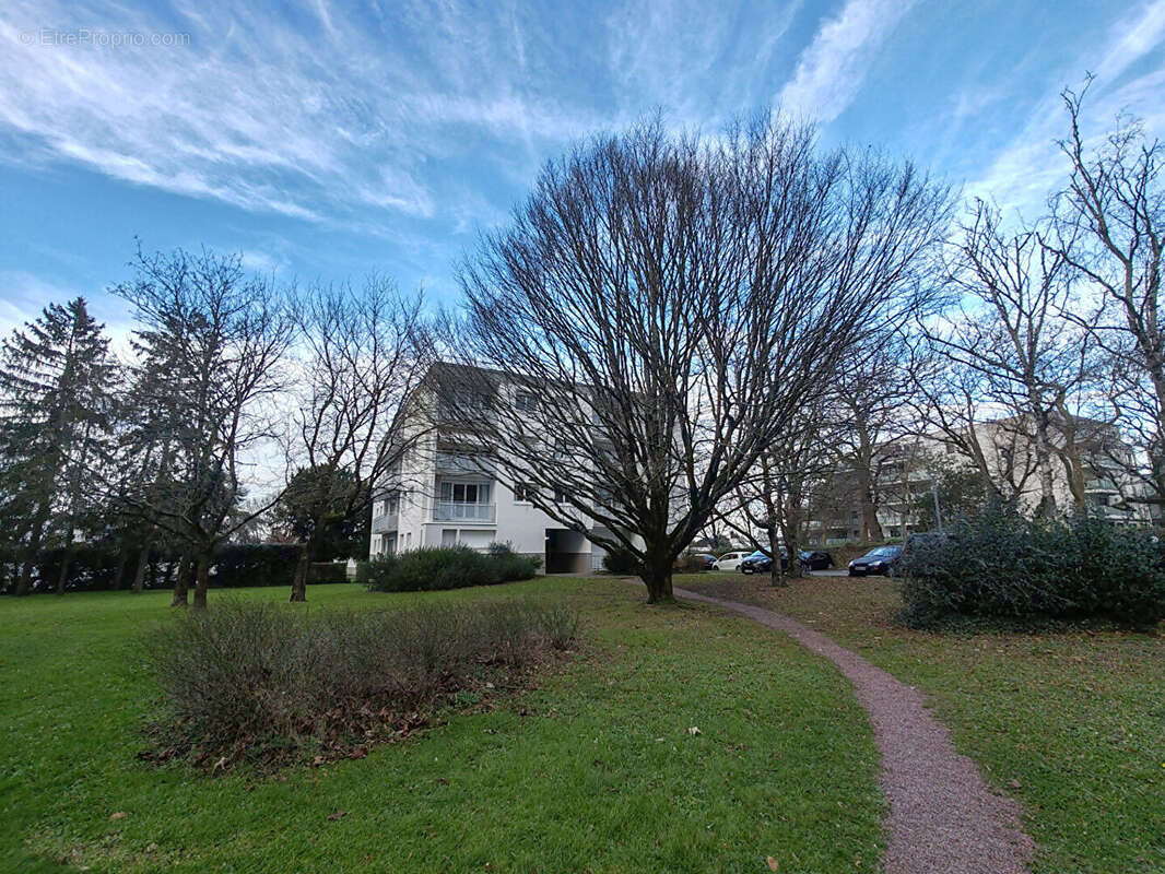 Appartement à SAINT-SEBASTIEN-SUR-LOIRE