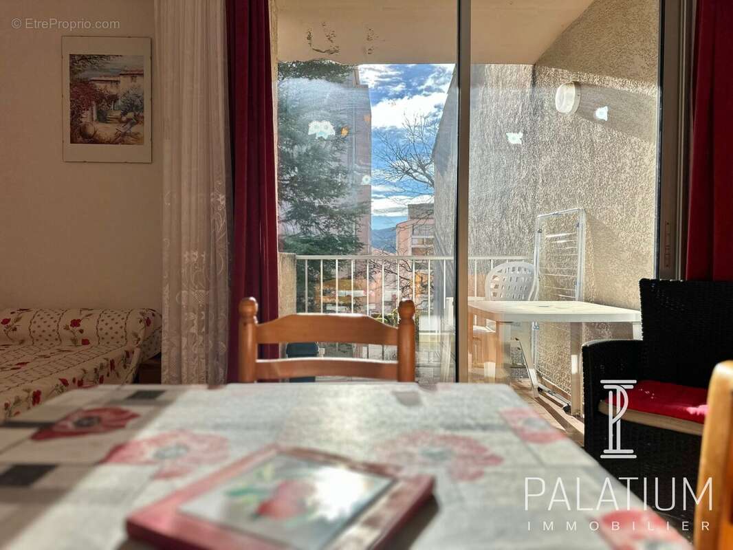 Appartement à GREOUX-LES-BAINS