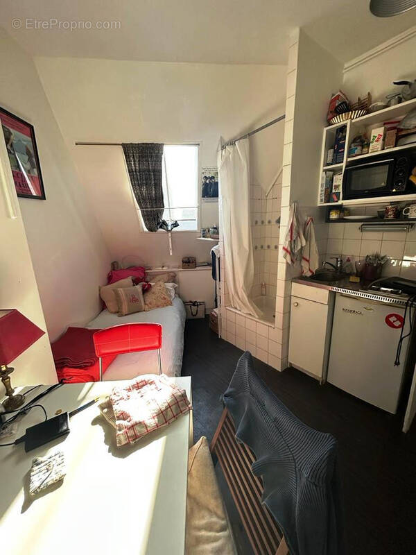 Appartement à PARIS-8E