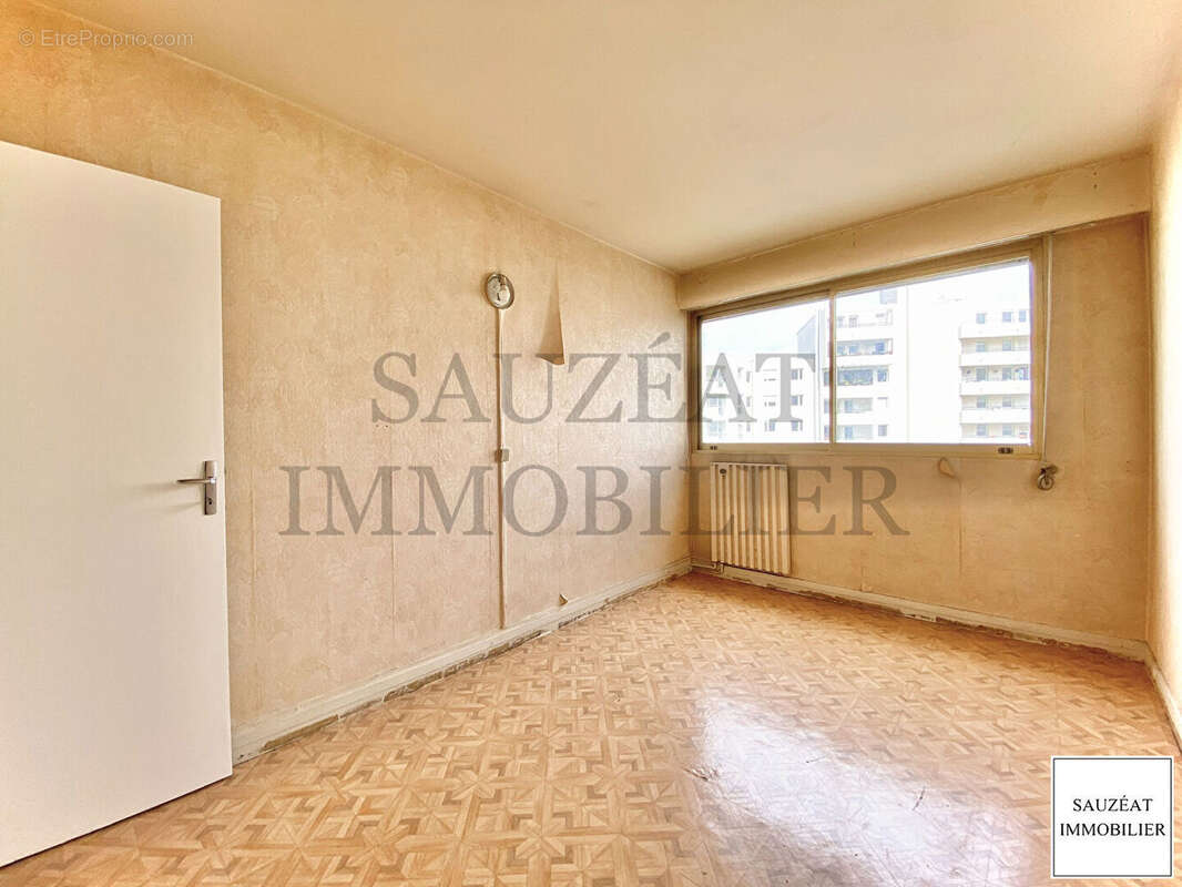 Appartement à MONTROUGE