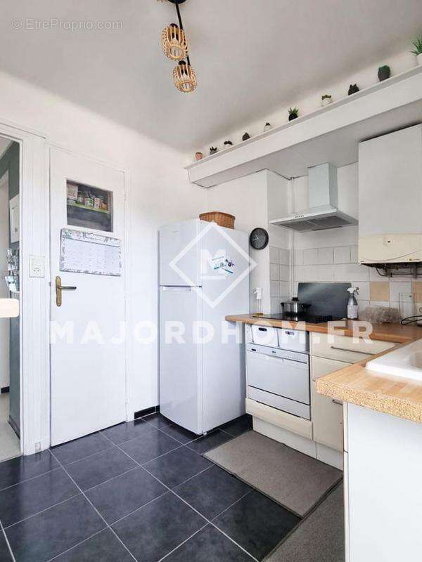 Appartement à MARSEILLE-5E