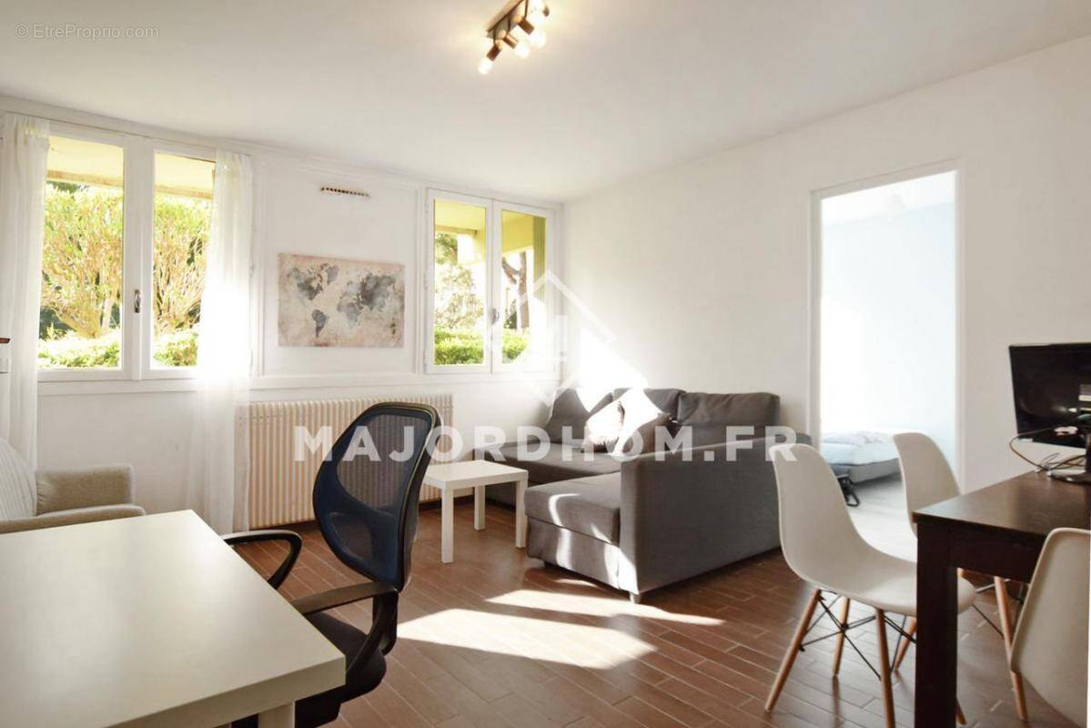 Appartement à MARSEILLE-8E