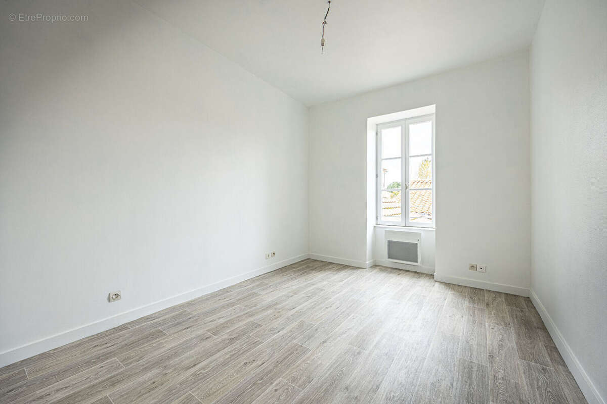 Appartement à MAGNE