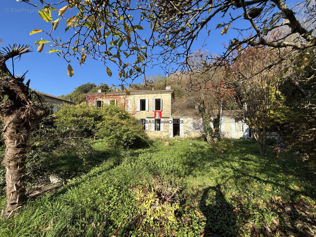 Maison à BAYON-SUR-GIRONDE