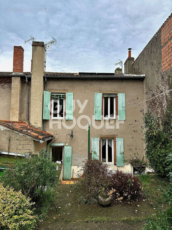 Maison à SAINT-JUERY