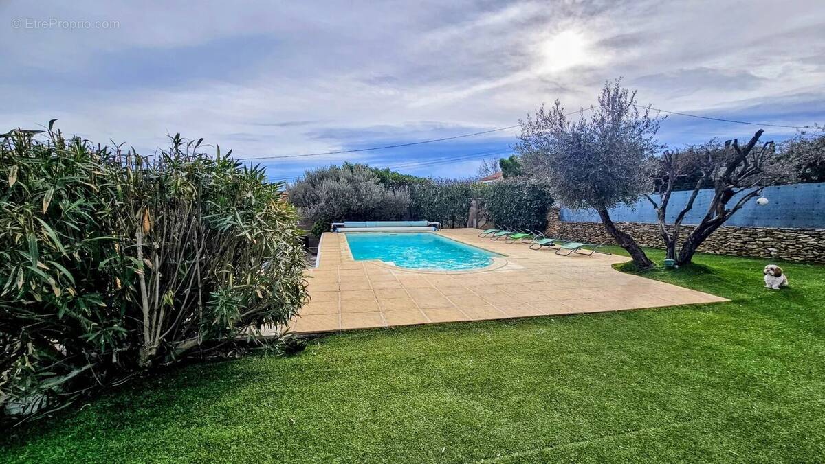 Maison à SAINT-MAXIMIN-LA-SAINTE-BAUME