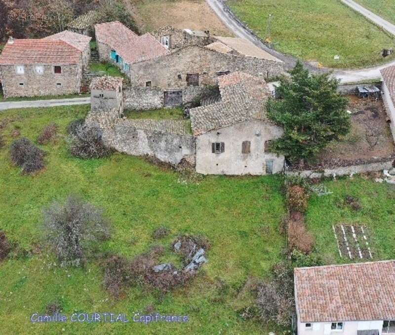 Maison à VERNOUX-EN-VIVARAIS