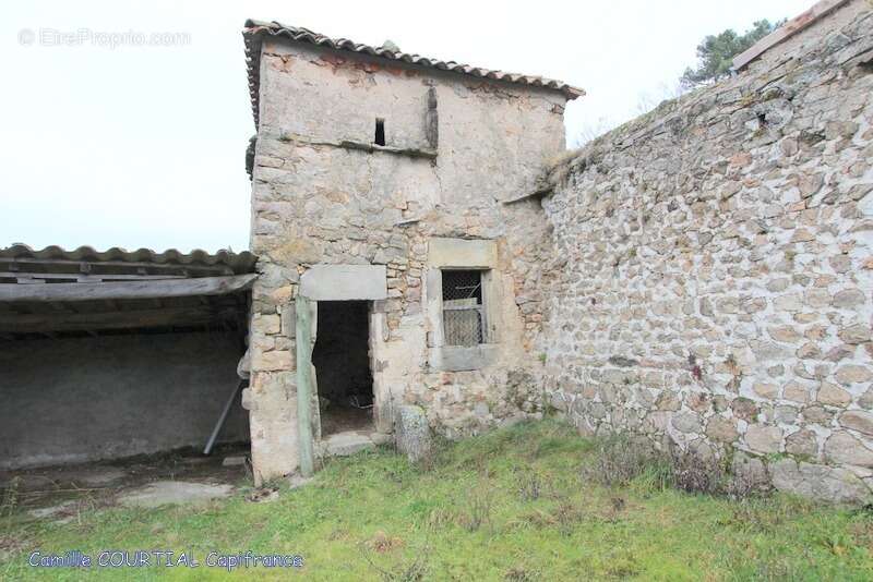 Maison à VERNOUX-EN-VIVARAIS