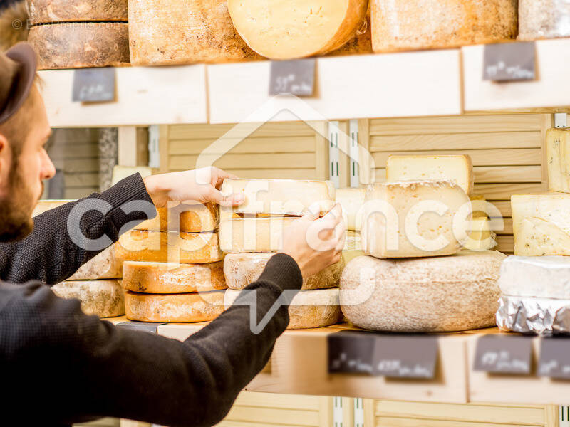 Commerce à LES HERBIERS