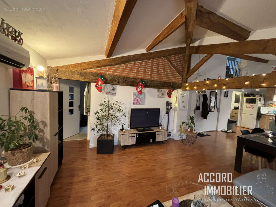 Appartement à MONTREDON-DES-CORBIERES