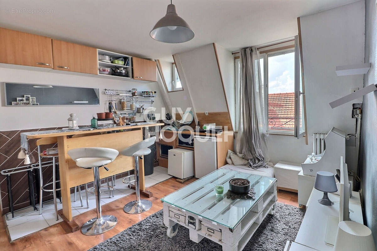 Appartement à AUBERVILLIERS