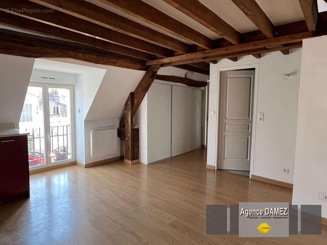 Appartement à DOURDAN