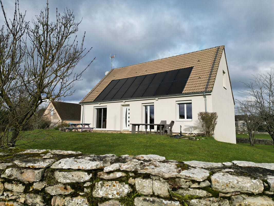 Maison à MERCUREY