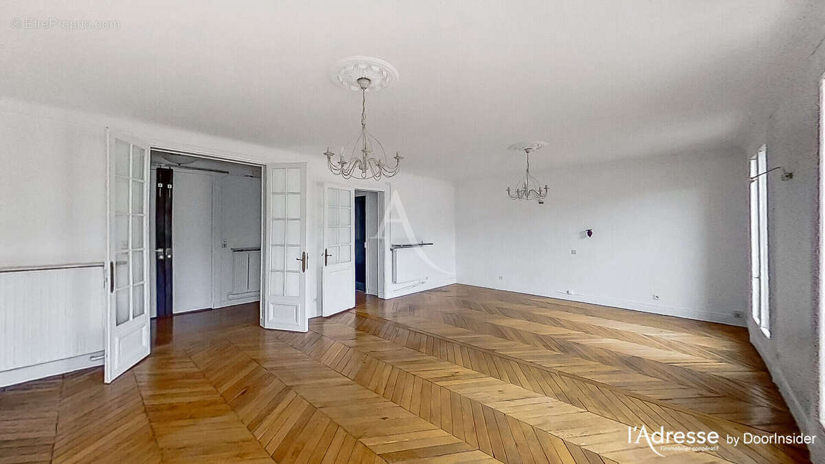 Appartement à PARIS-10E