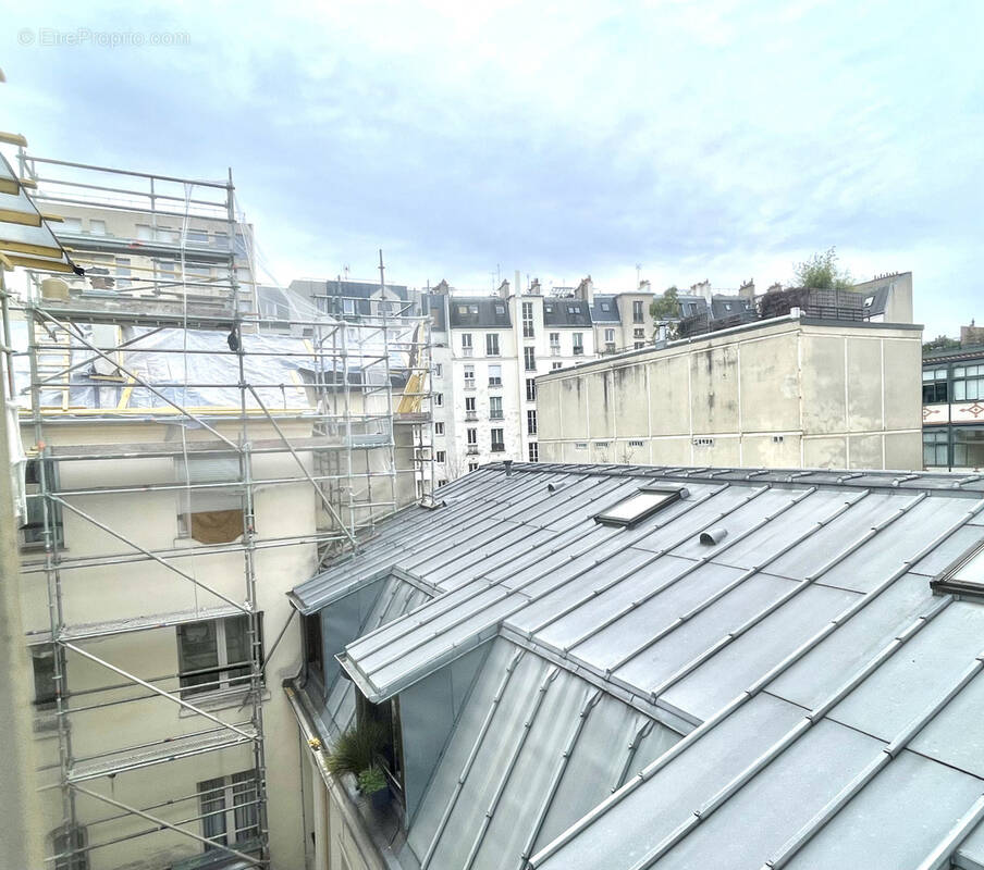 Appartement à PARIS-10E