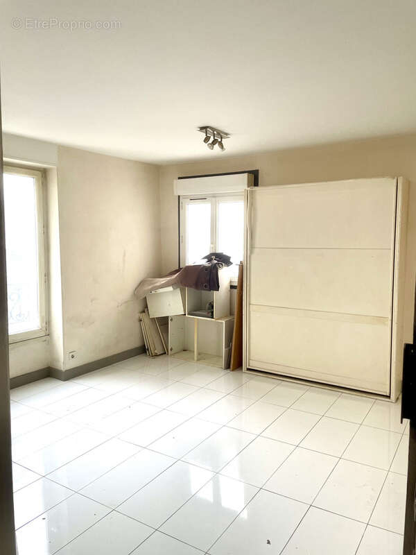 Appartement à PARIS-10E