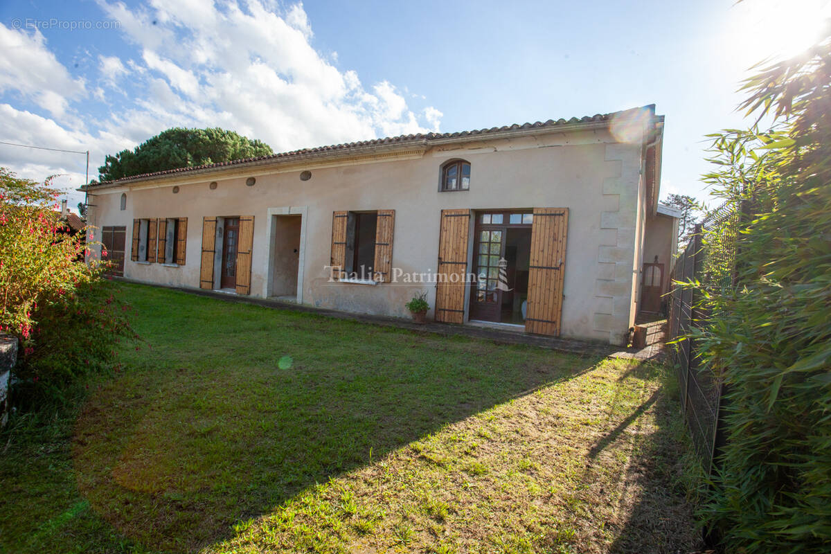 Maison à CAMBLANES-ET-MEYNAC