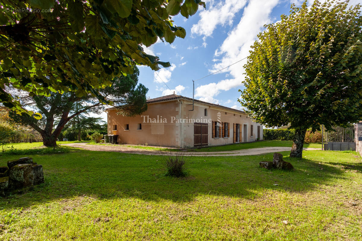 Maison à CAMBLANES-ET-MEYNAC