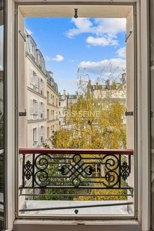 Appartement à PARIS-7E