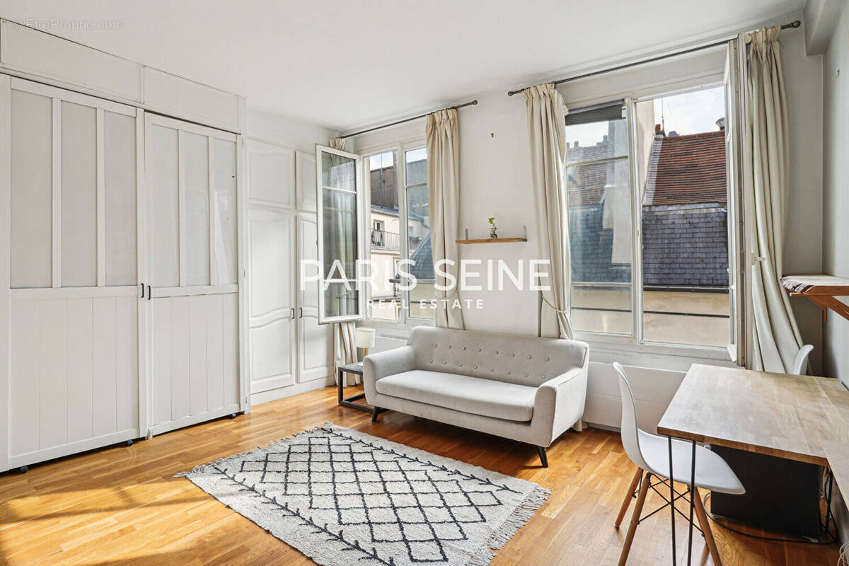 Appartement à PARIS-6E