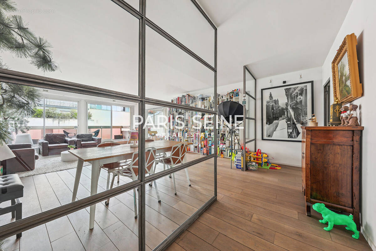 Appartement à PARIS-6E