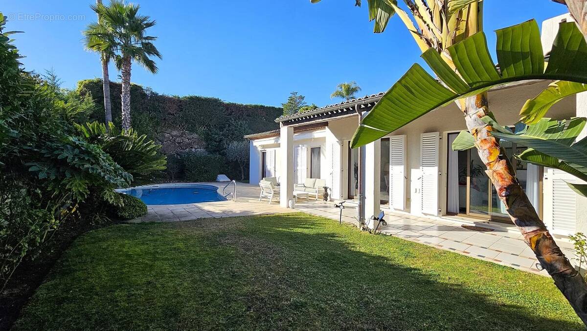 Maison à VILLENEUVE-LOUBET