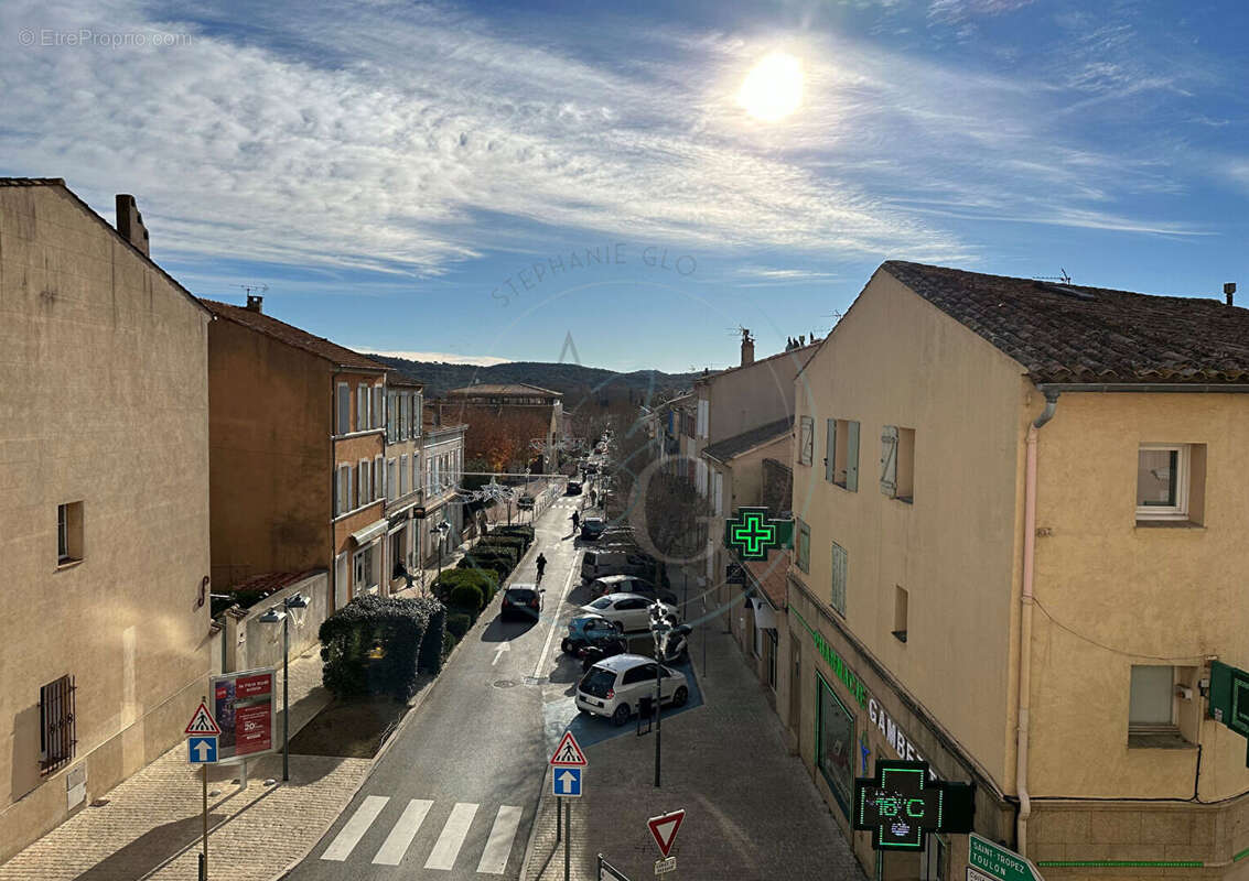 Appartement à COGOLIN